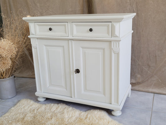 Antike Kommode "Belle" - frisch aufgemöbelt