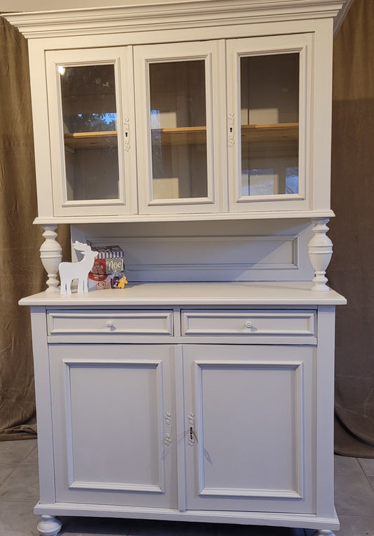 "ANTOINE" - antikes Buffet frisch aufgemöbelt