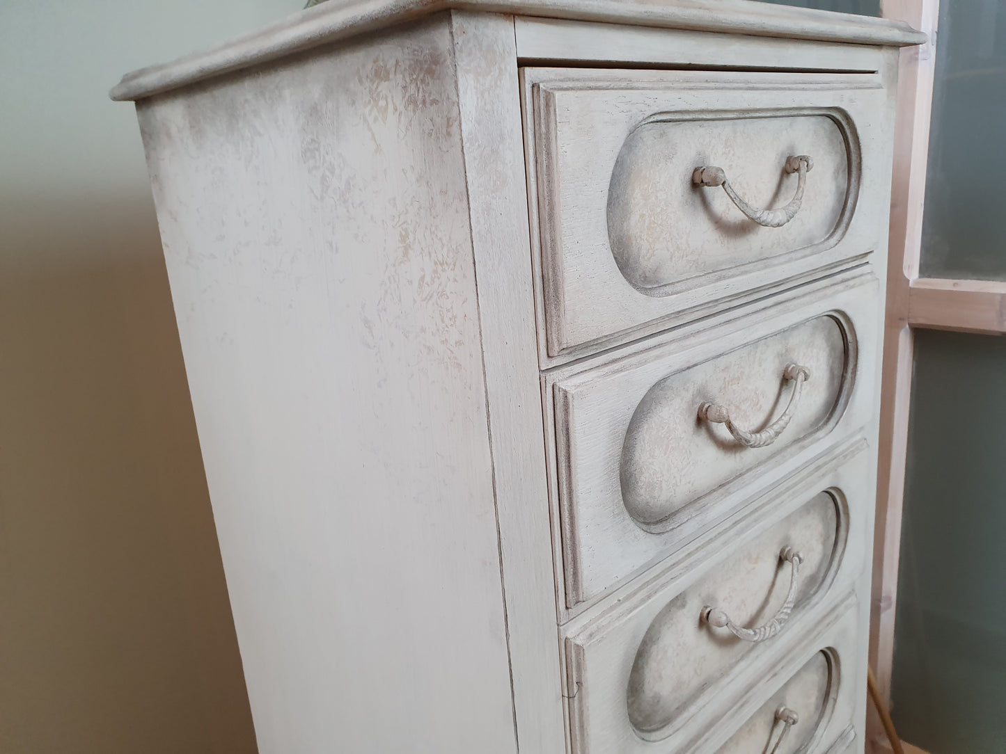 Schmale Vintagekommode mit Schubläden - Versand FREI
