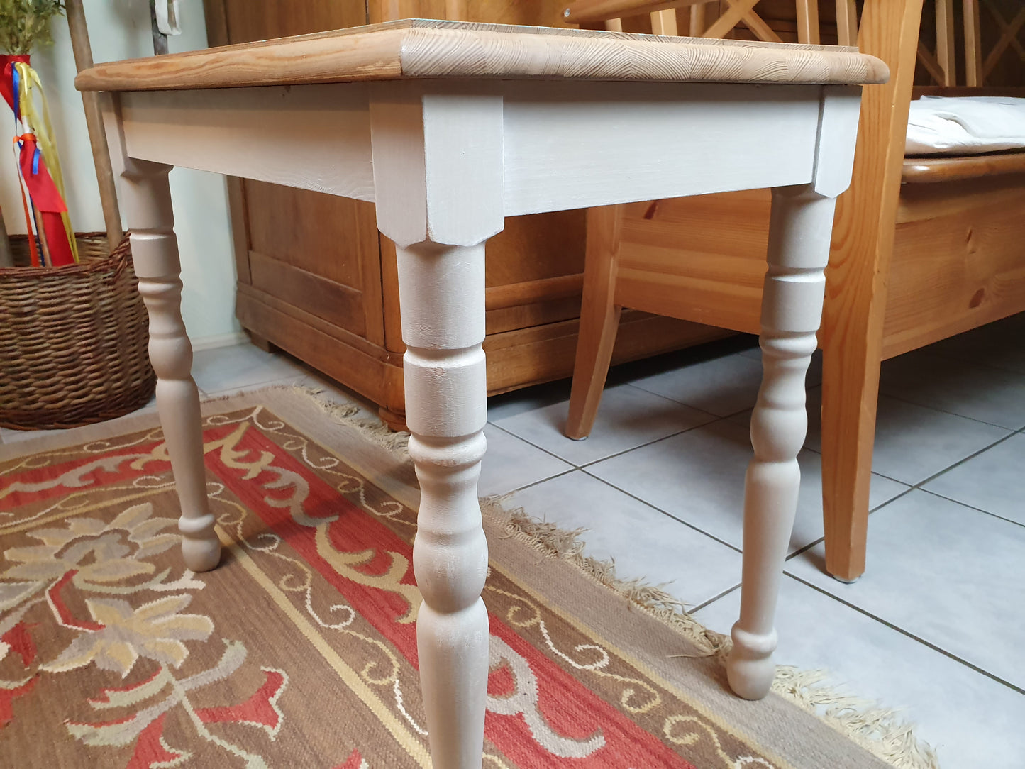 Kleiner Beistelltisch restyle shabby Mandala