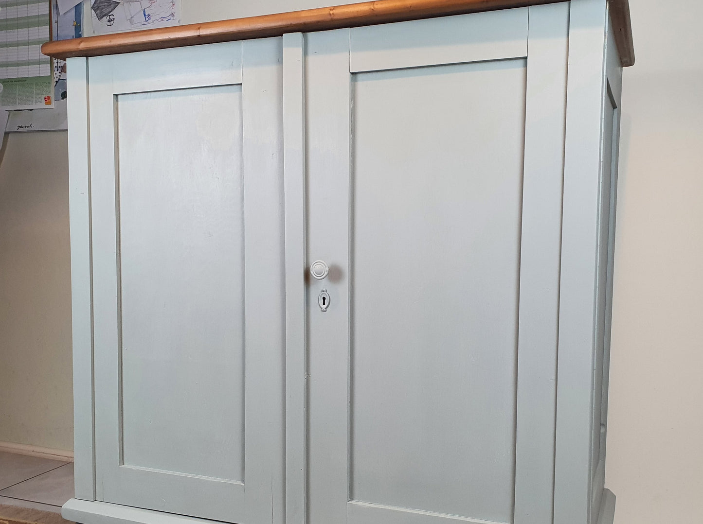 Schön schlichtes Vintage - Sideboard, restyle - keine extra Versandkosten!