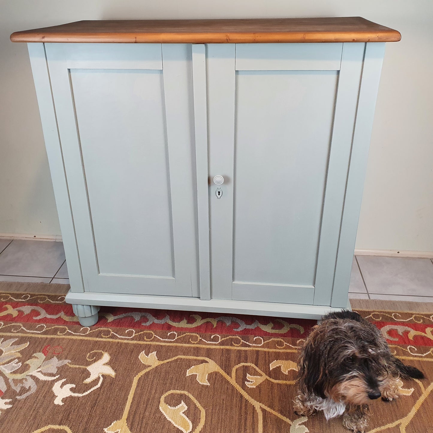 Schön schlichtes Vintage - Sideboard, restyle - keine extra Versandkosten!