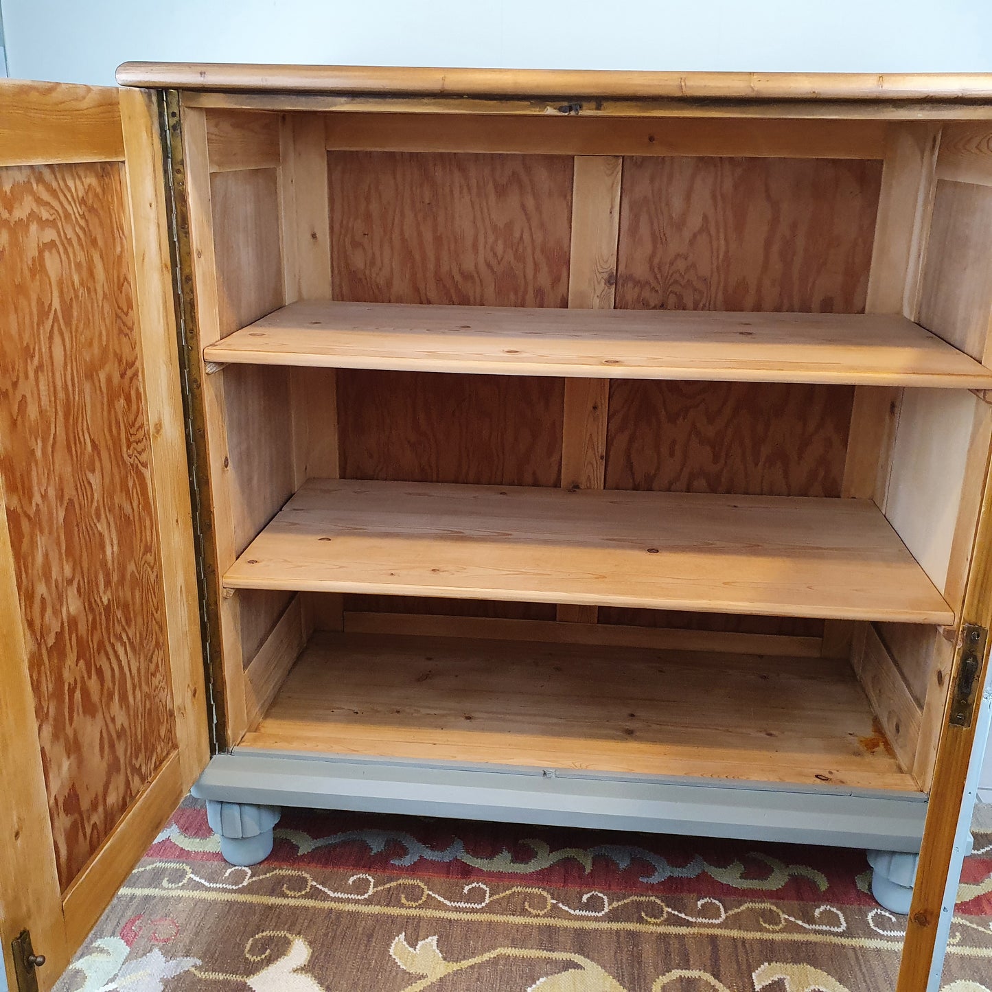 Schön schlichtes Vintage - Sideboard, restyle - keine extra Versandkosten!