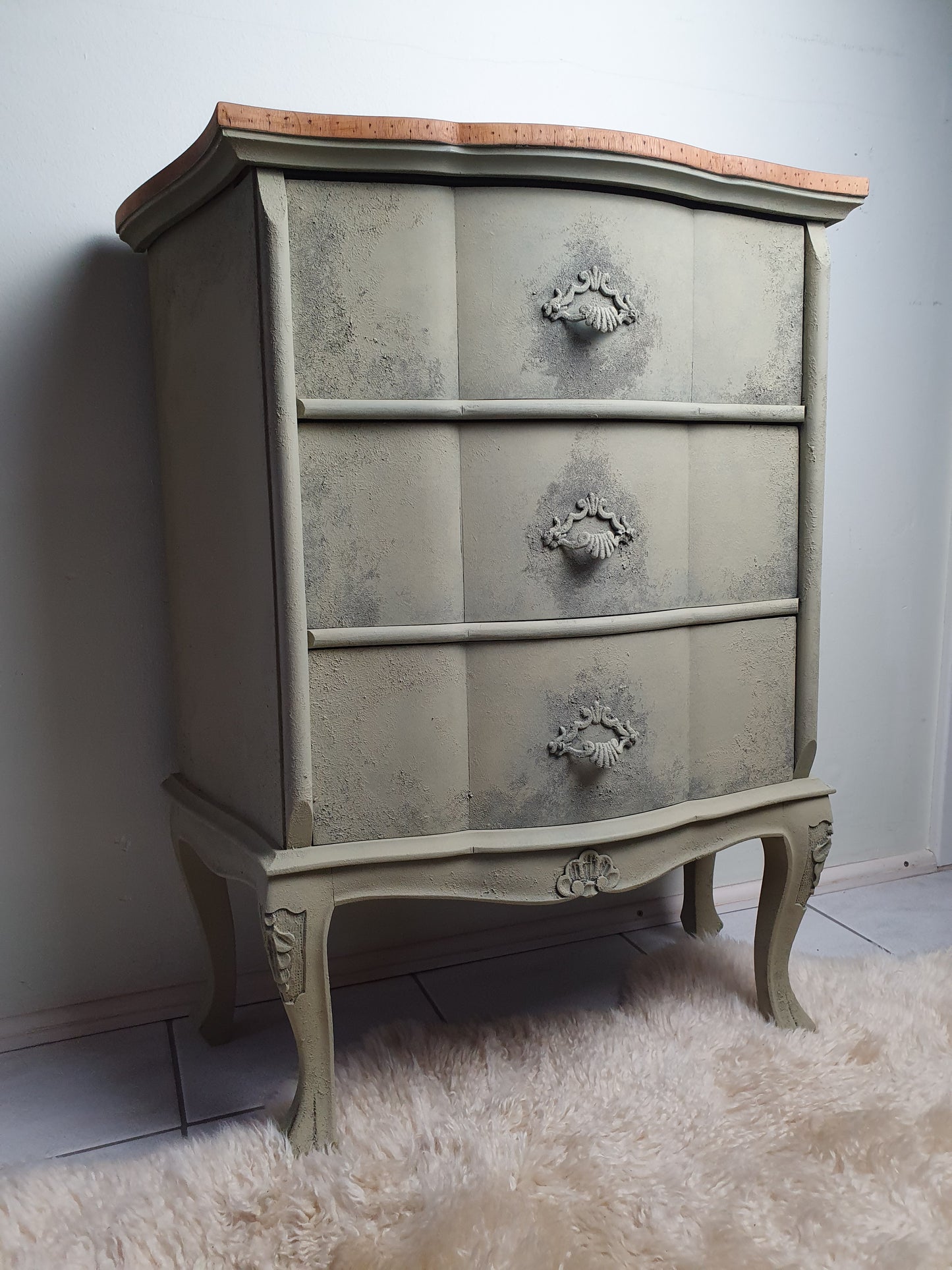 Kleine Kommode im verwitterten Look, vintage, shabby, Landhaus - KEINE Versandkosten