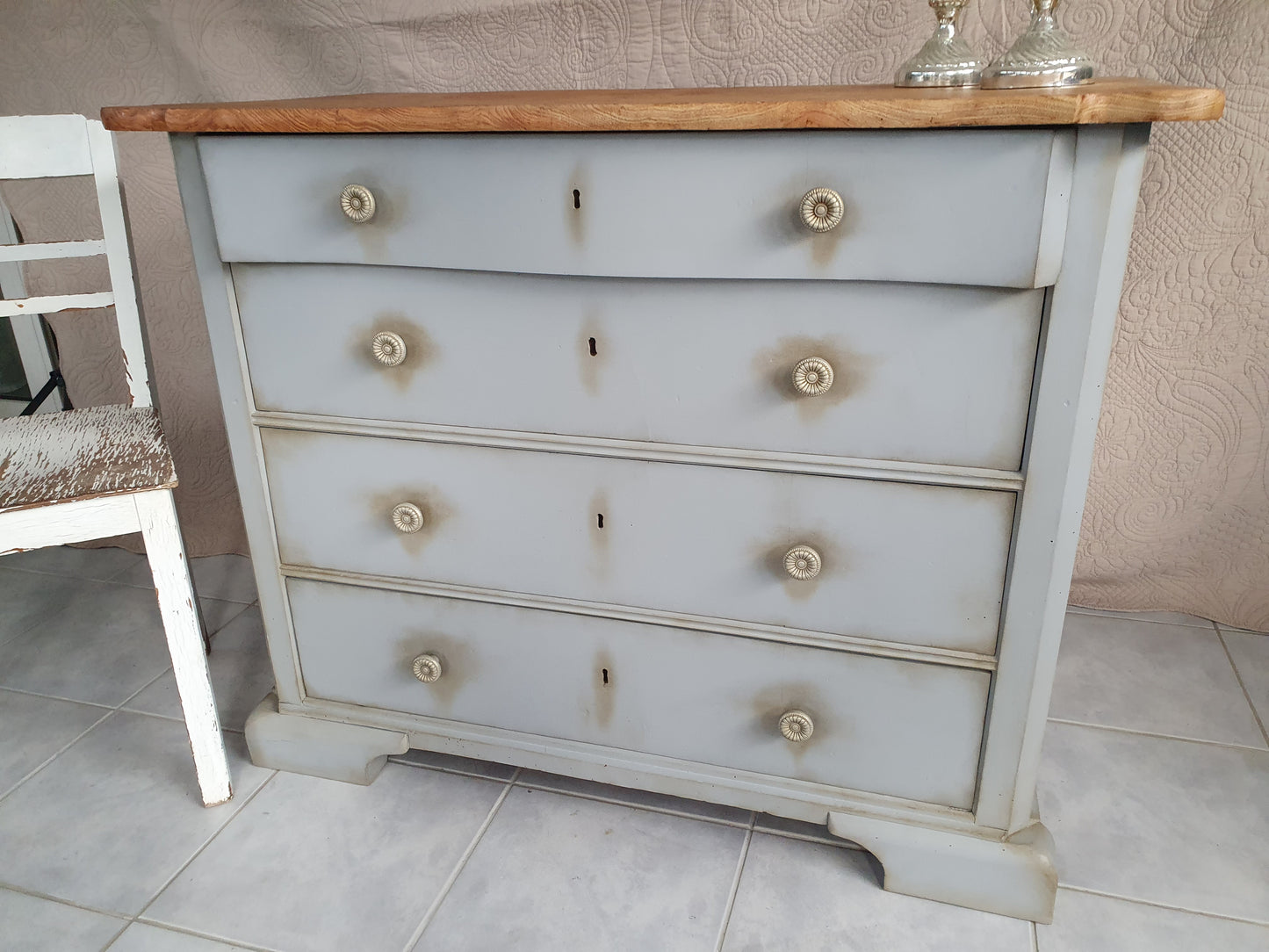 Große Schubladen- Kommode im Shabby- Look, real vintage, antik & massiv