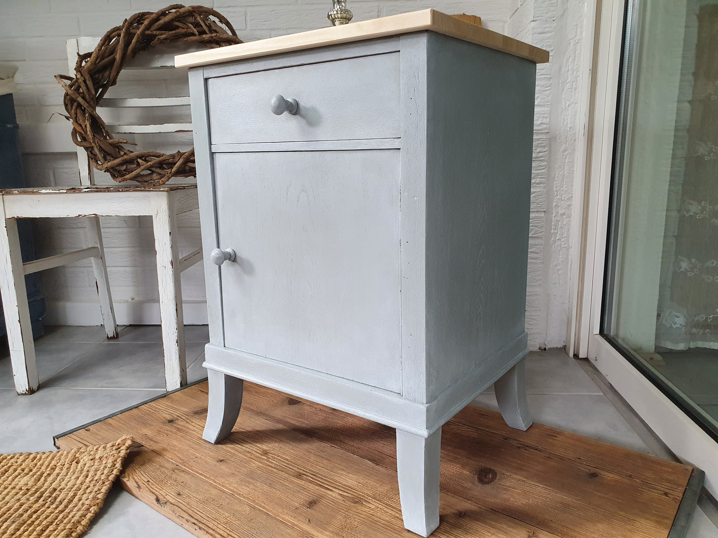 Graues Schränkchen • Nachtkonsole • Kommode • vintage, shabby