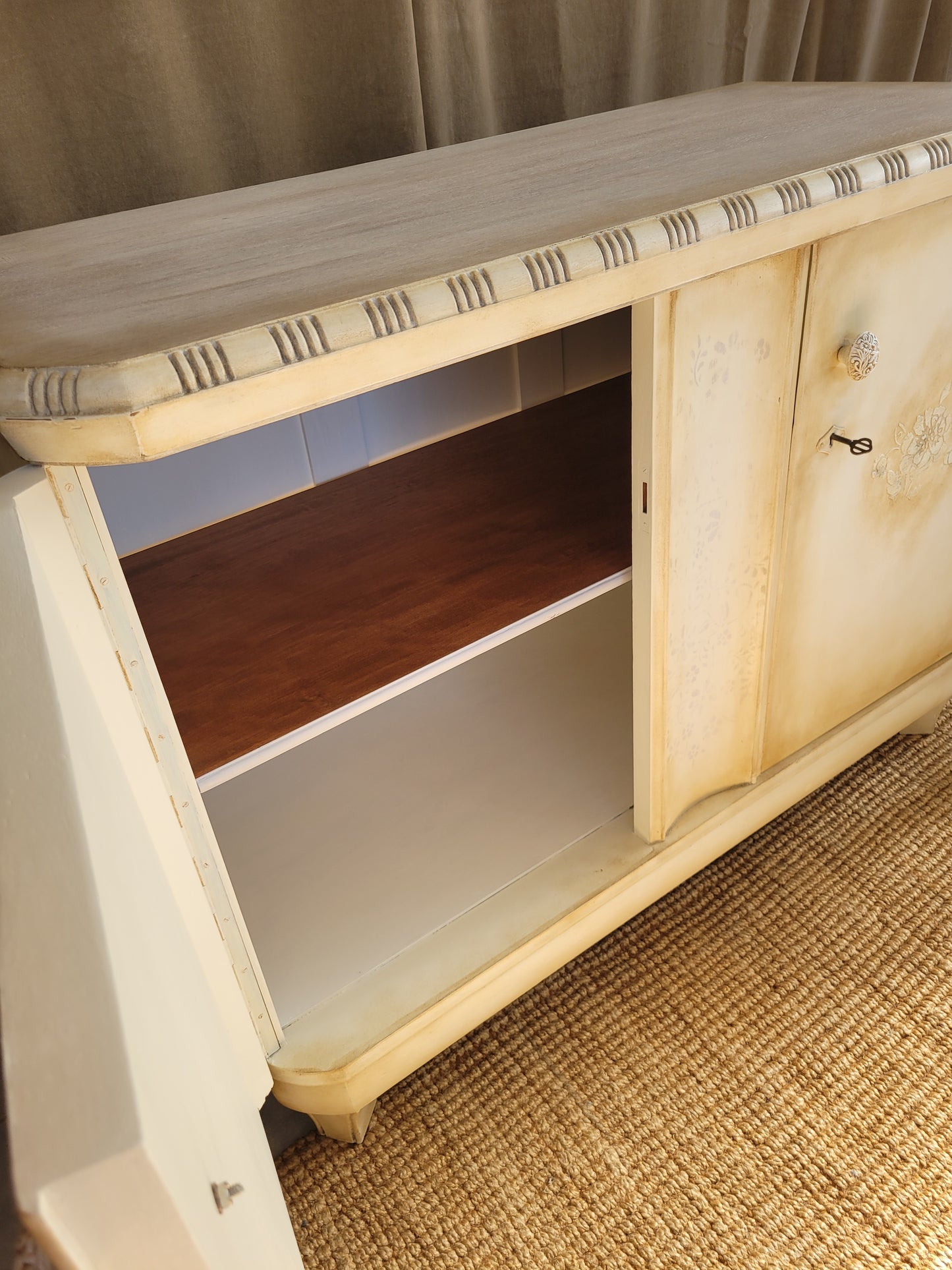 Lourmarin Wäscheschrank/ Kommode provencale, vintage, restyle, shabby