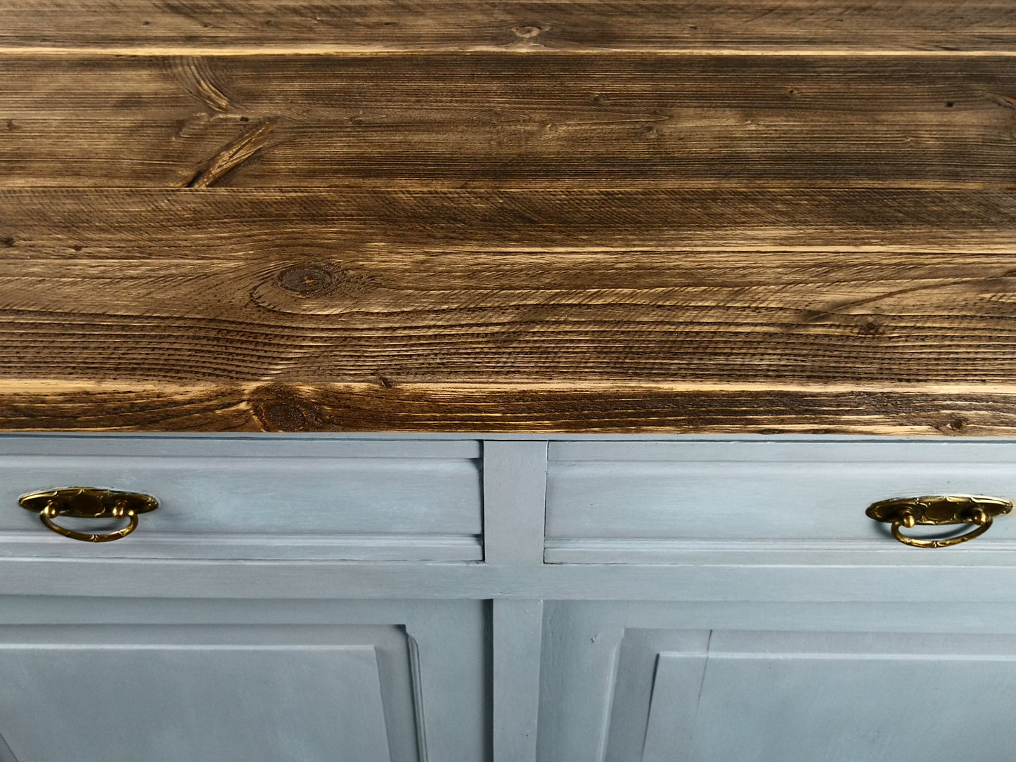 Vintage Anrichte restyle in french blue