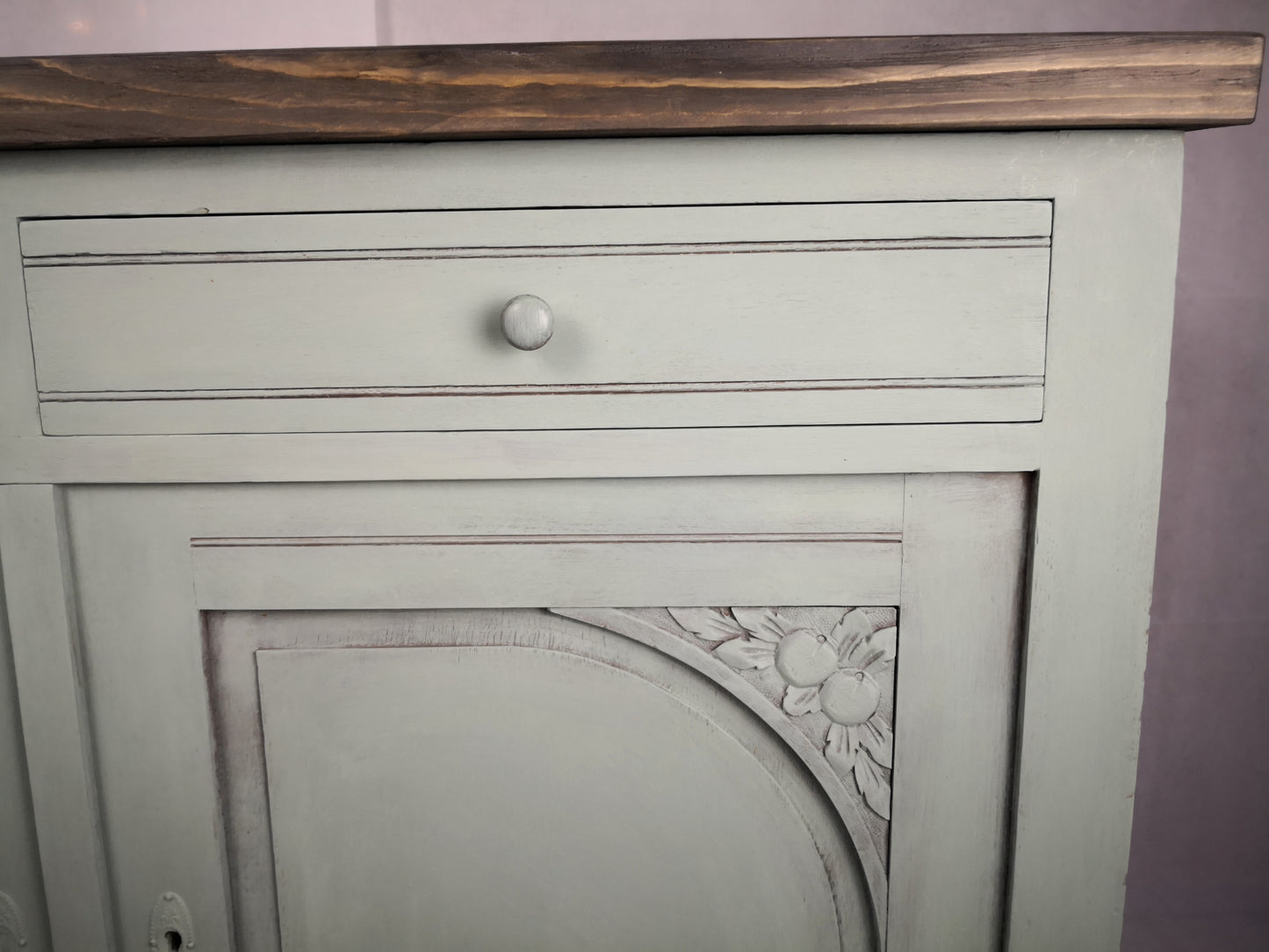 Vintage Anrichte restyle in seafoam green