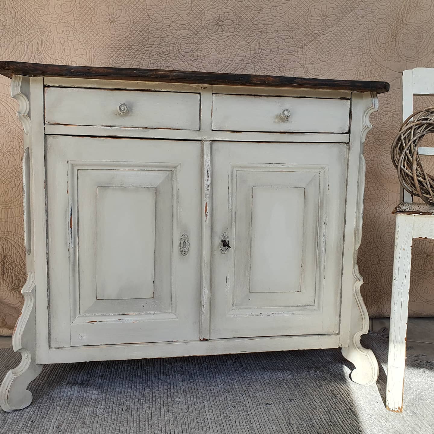 Kommode a la Provence