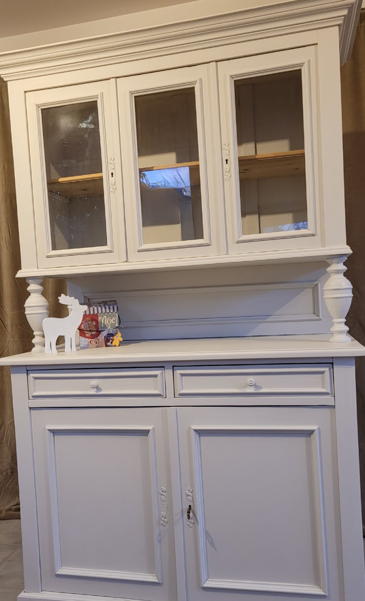 "ANTOINE" - antikes Buffet frisch aufgemöbelt