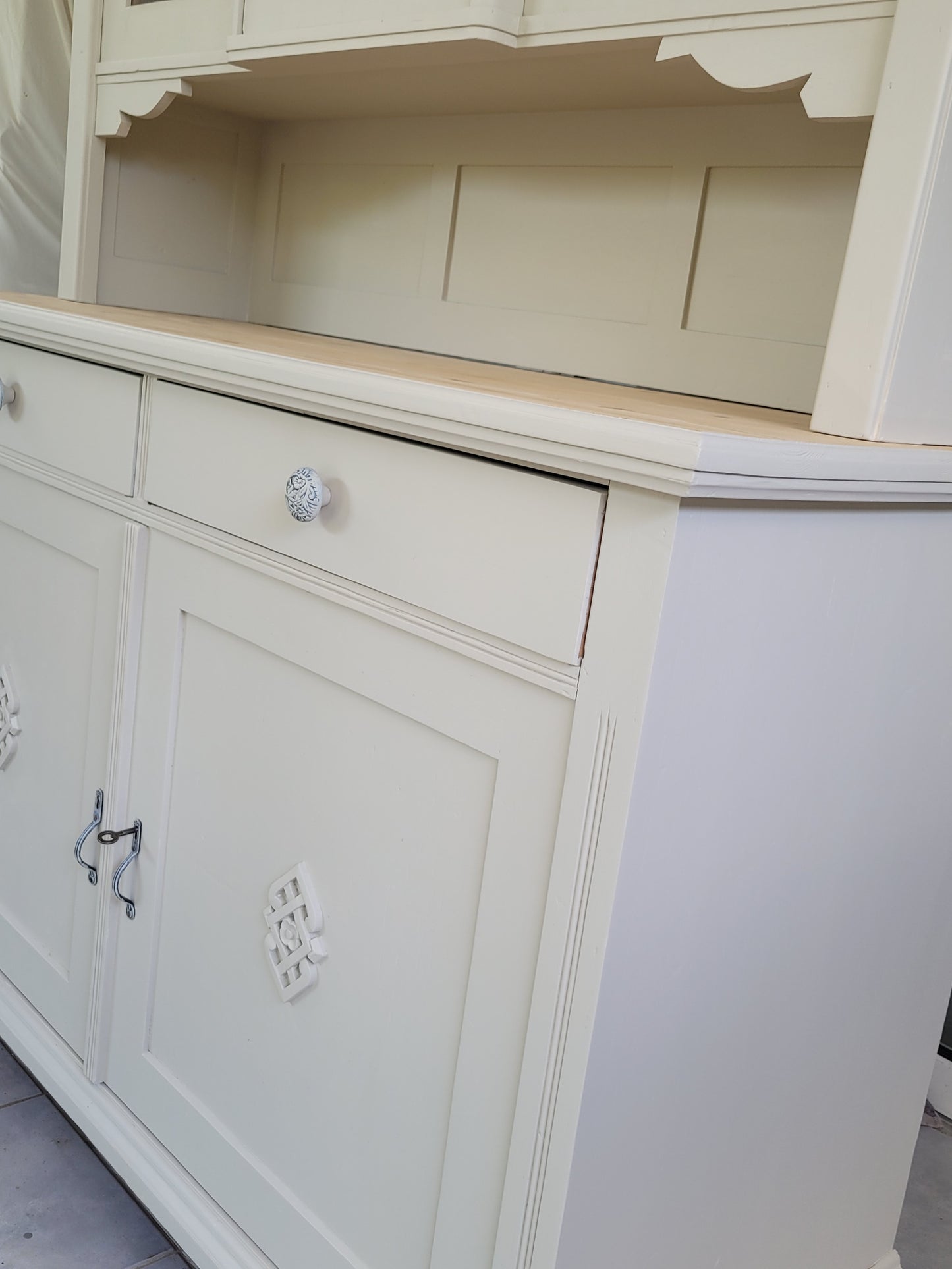 Jugendstil- Buffet "Lumière" frisch aufgearbeitet, restyle