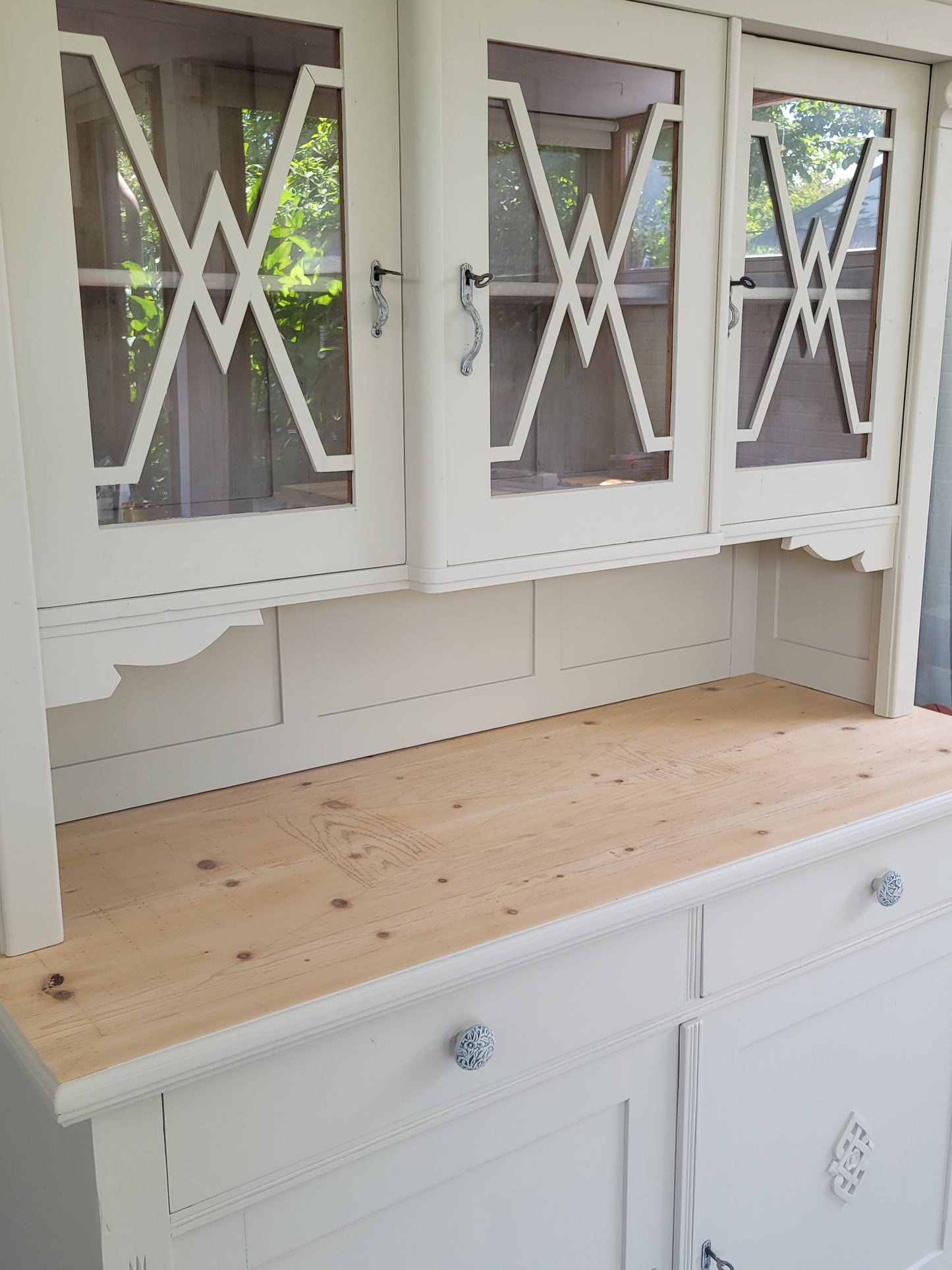 Jugendstil- Buffet "Lumière" frisch aufgearbeitet, restyle