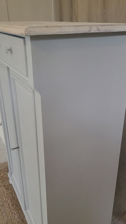 Antikes Vertiko "Solveig" in Skandinavischem Stil