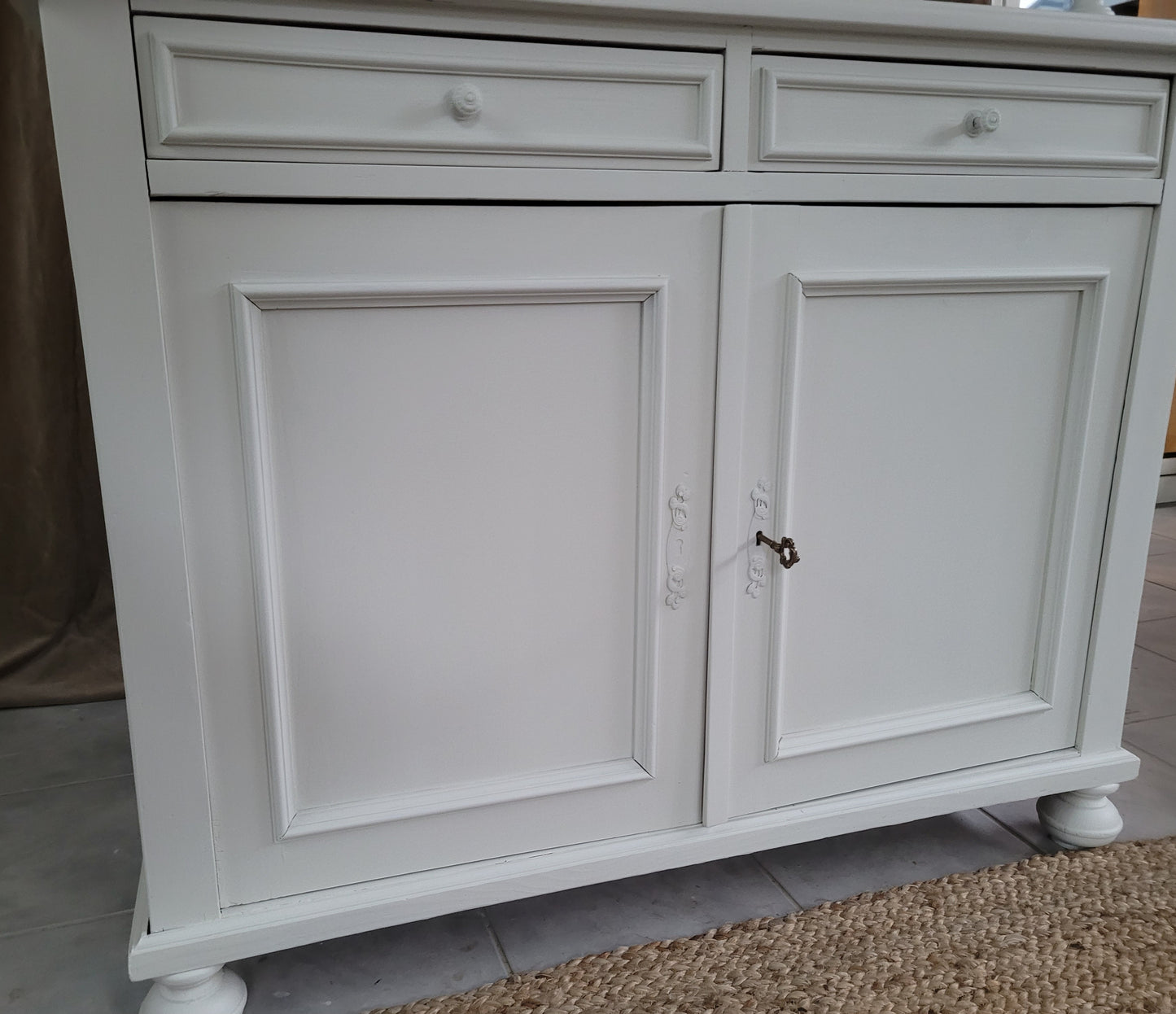 "ANTOINE" - antikes Buffet frisch aufgemöbelt