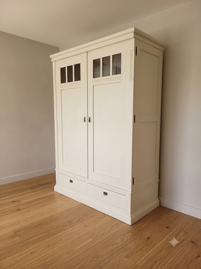ENDOFSUMMERSALE - Antiker Dielen-/Kleider-Schrank "Eleonore" frisch aufgemöbelt