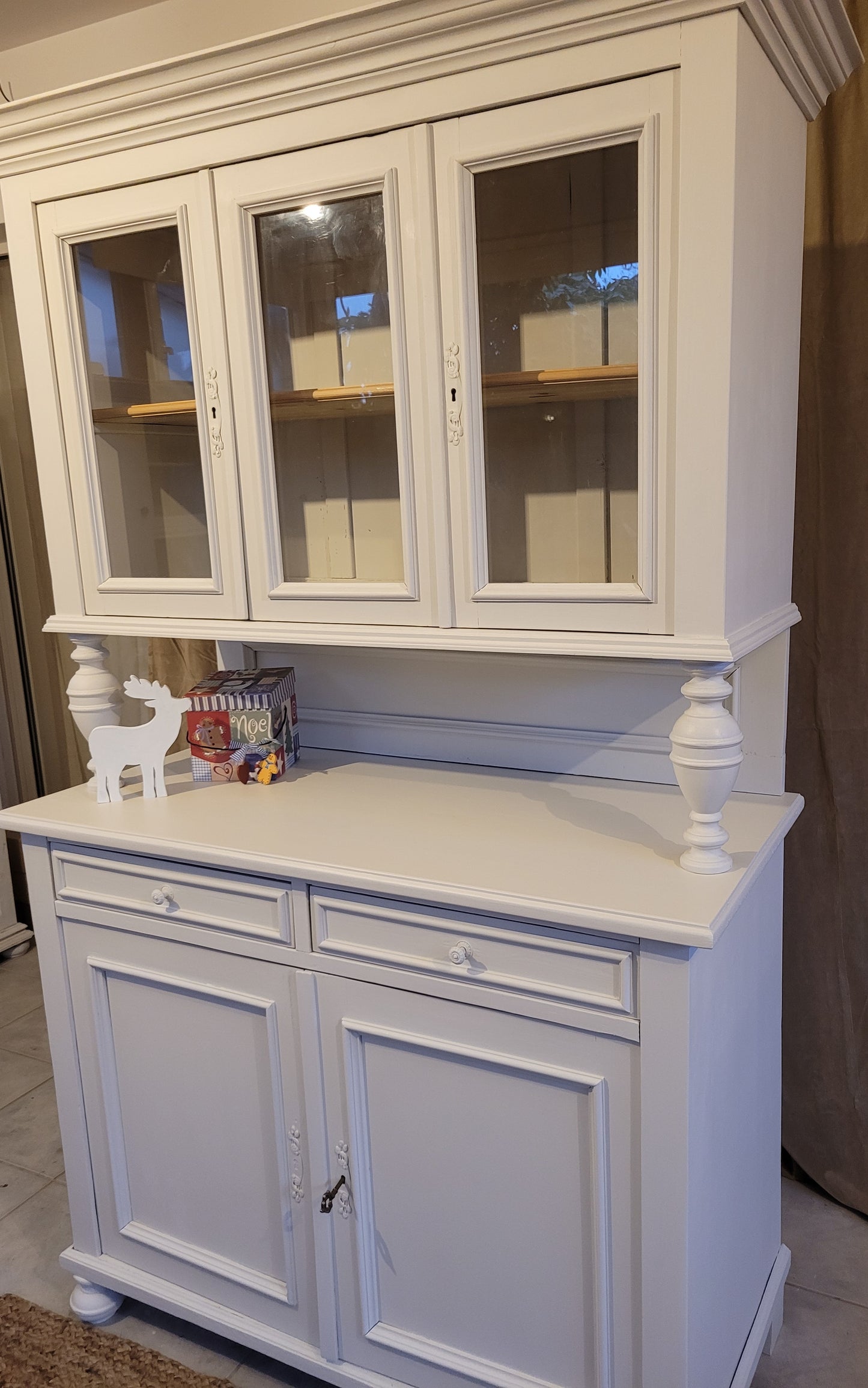 "ANTOINE" - antikes Buffet frisch aufgemöbelt