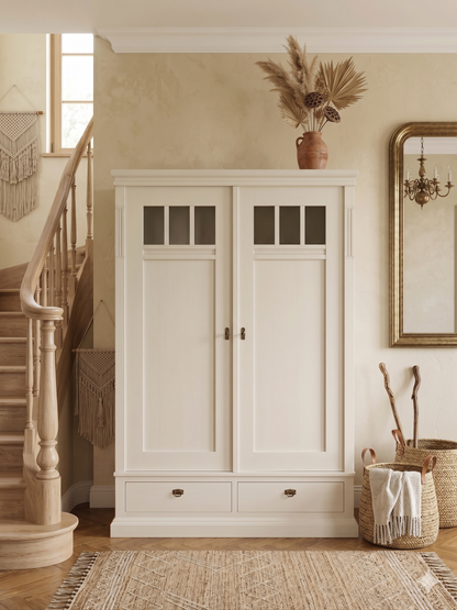 ENDOFSUMMERSALE - Antiker Dielen-/Kleider-Schrank "Eleonore" frisch aufgemöbelt
