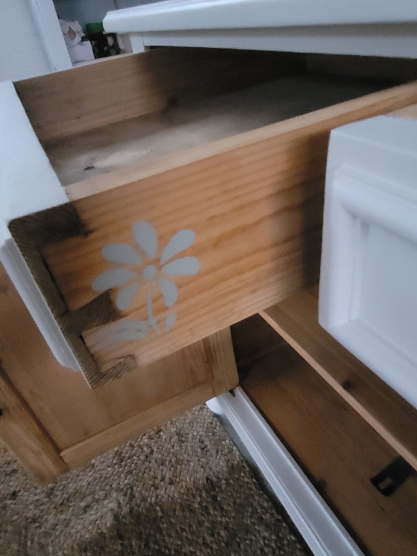 "ANTOINE" - antikes Buffet frisch aufgemöbelt