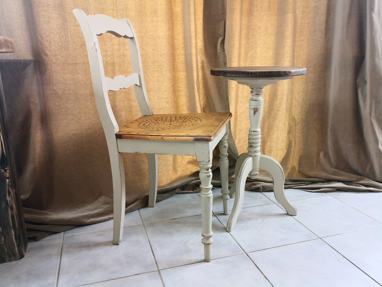 Antiker Stuhl, vintage, Massivholz, shabby